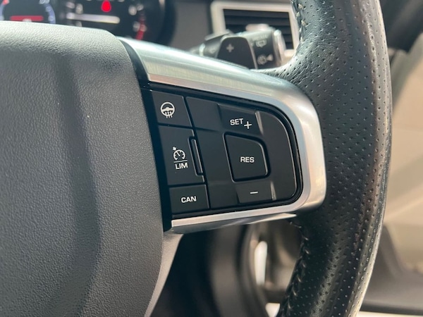 Used Land Rover Discovery Sport 2017 for sale - 75703439: Photo 49