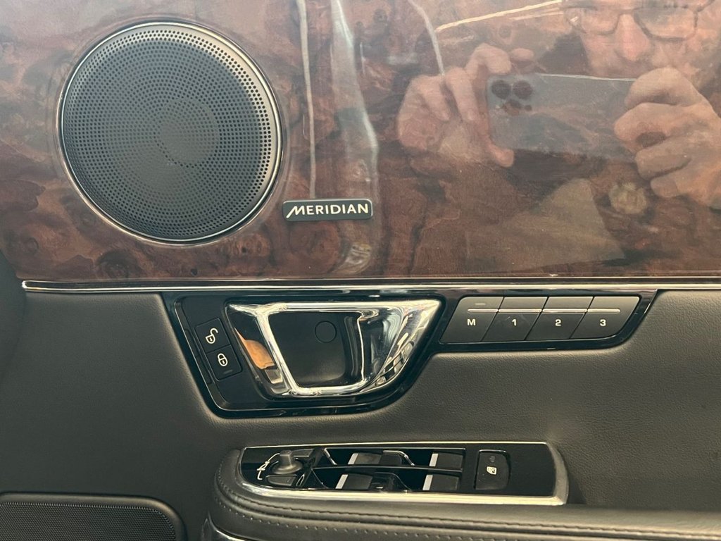 Used Jaguar XJ 2015 for sale - 77014192: Photo 23