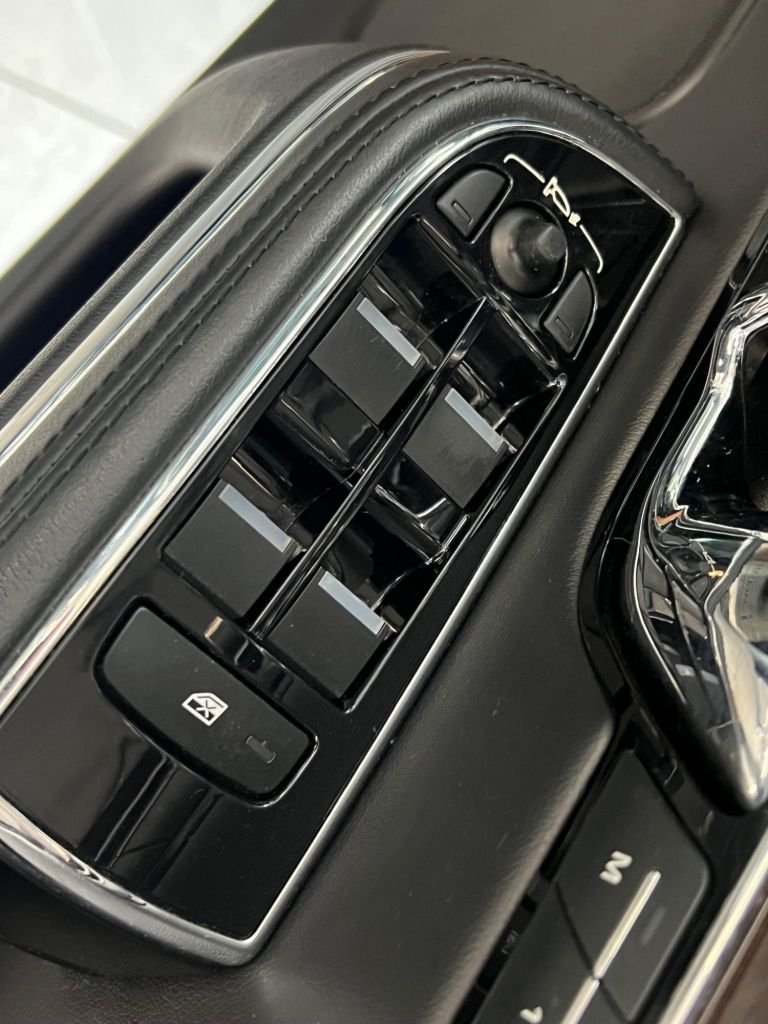 Used Jaguar XJ 2015 for sale - 77014192: Photo 24