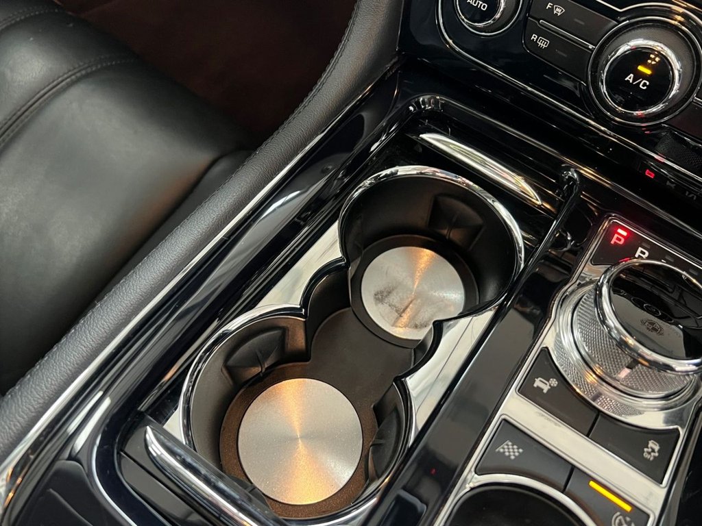 Used Jaguar XJ 2015 for sale - 77014192: Photo 33