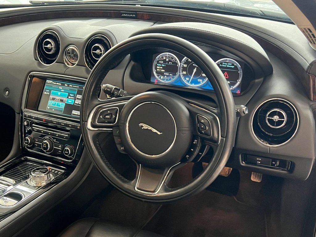 Used Jaguar XJ 2015 for sale - 77014192: Photo 46