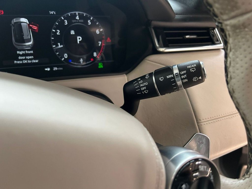 Used Land Rover Range Rover Velar 2018 for sale - 77685406: Photo 35