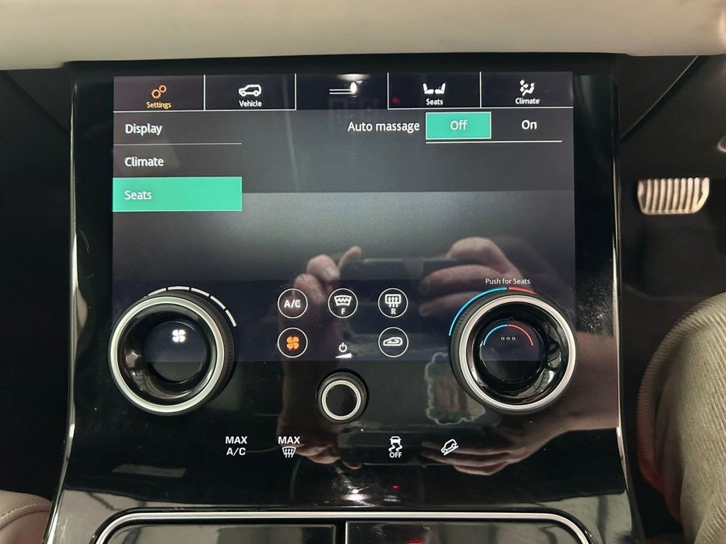 Used Land Rover Range Rover Velar 2018 for sale - 77685406: Photo 41