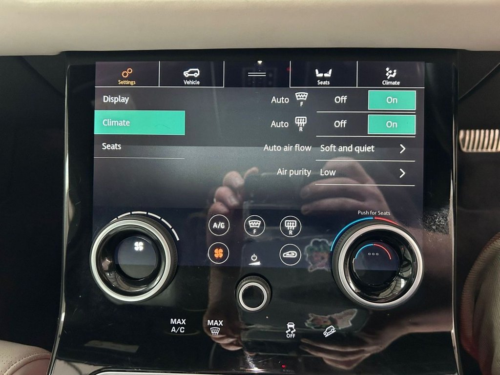 Used Land Rover Range Rover Velar 2018 for sale - 77685406: Photo 43