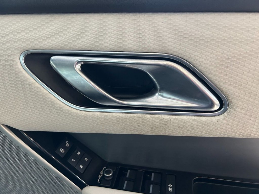 Used Land Rover Range Rover Velar 2017 for sale - 77747973: Photo 29