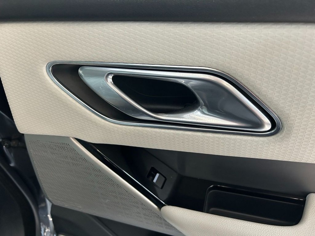 Used Land Rover Range Rover Velar 2017 for sale - 77747973: Photo 39