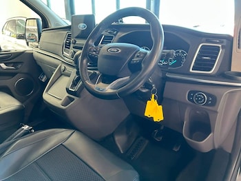 Used Ford Tourneo Custom 2019 for sale - 79518581: Photo
