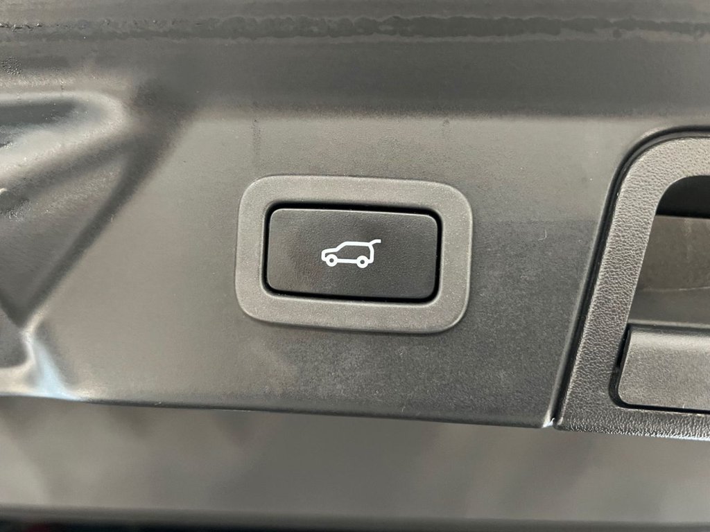 Used Land Rover Range Rover Velar 2017 for sale - 77421866: Photo 29