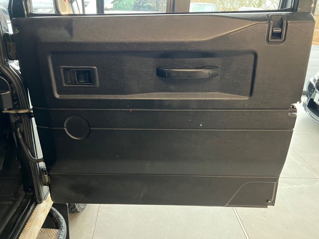 Used Land Rover Defender 2008 for sale - 76973454: Photo 28