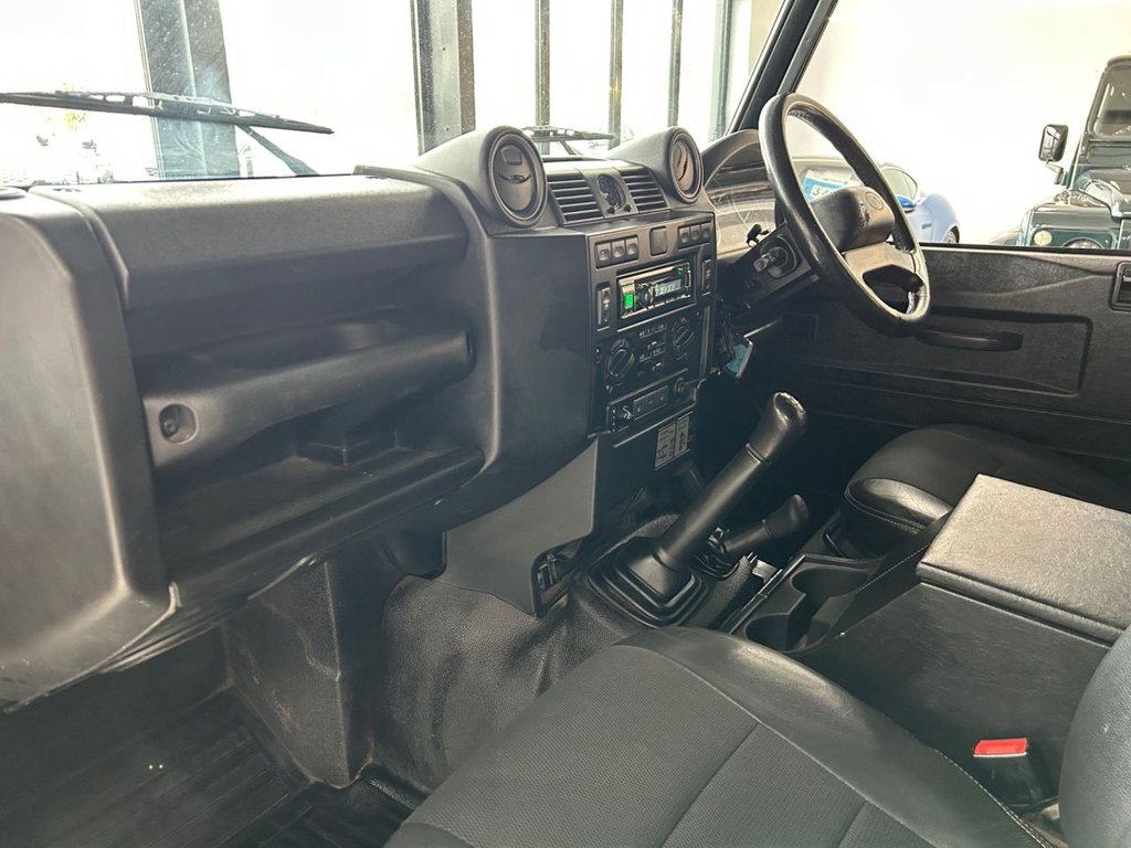 Used Land Rover Defender 2014 for sale - 77654883: Photo 30