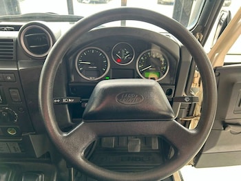 Used Land Rover Defender 2017 for sale - 78645622: Photo