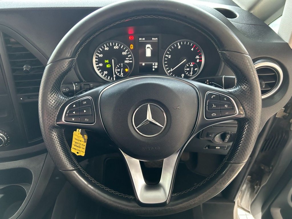 Used Mercedes-Benz Vito 2017 for sale - 77879626: Photo 4