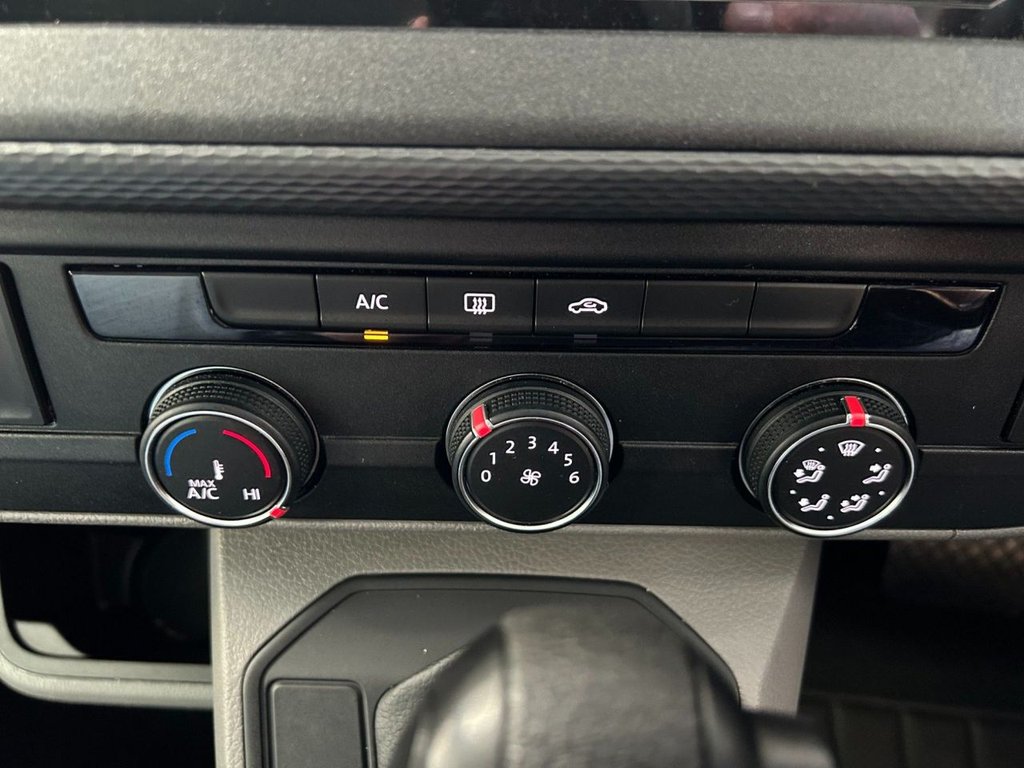 Used Volkswagen Transporter 2021 for sale - 77748244: Photo 44