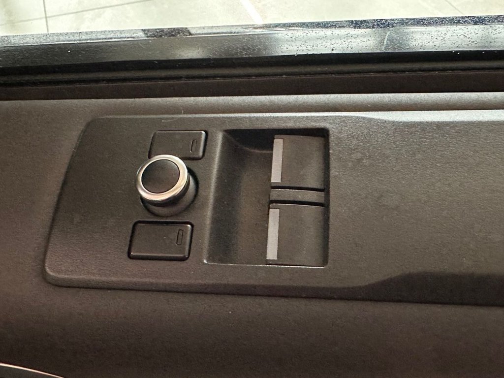 Used Land Rover Discovery 2018 for sale - 76711620: Photo 31