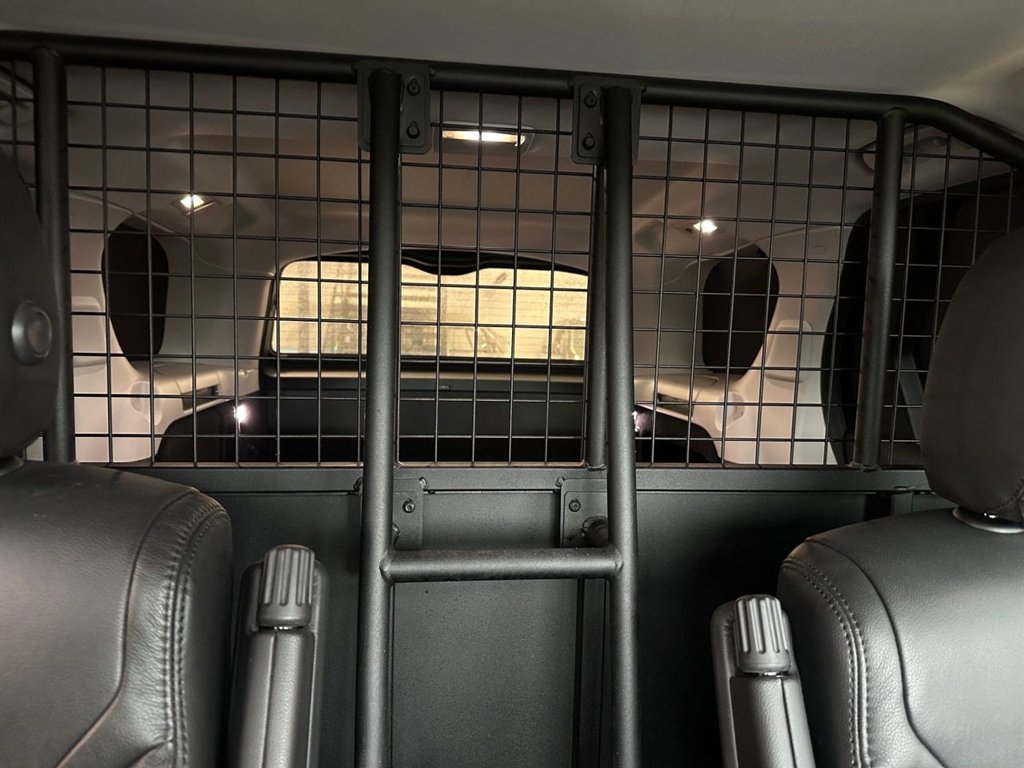 Used Land Rover Discovery 2018 for sale - 76711620: Photo 46