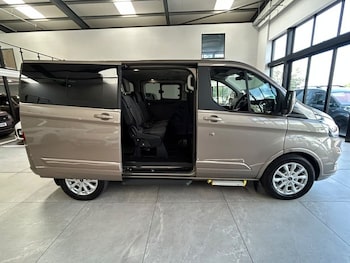 Used Ford Tourneo Custom 2019 for sale - 79313926: Photo