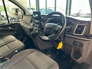 Used Ford Tourneo Custom 2019 for sale - 79313926: Photo
