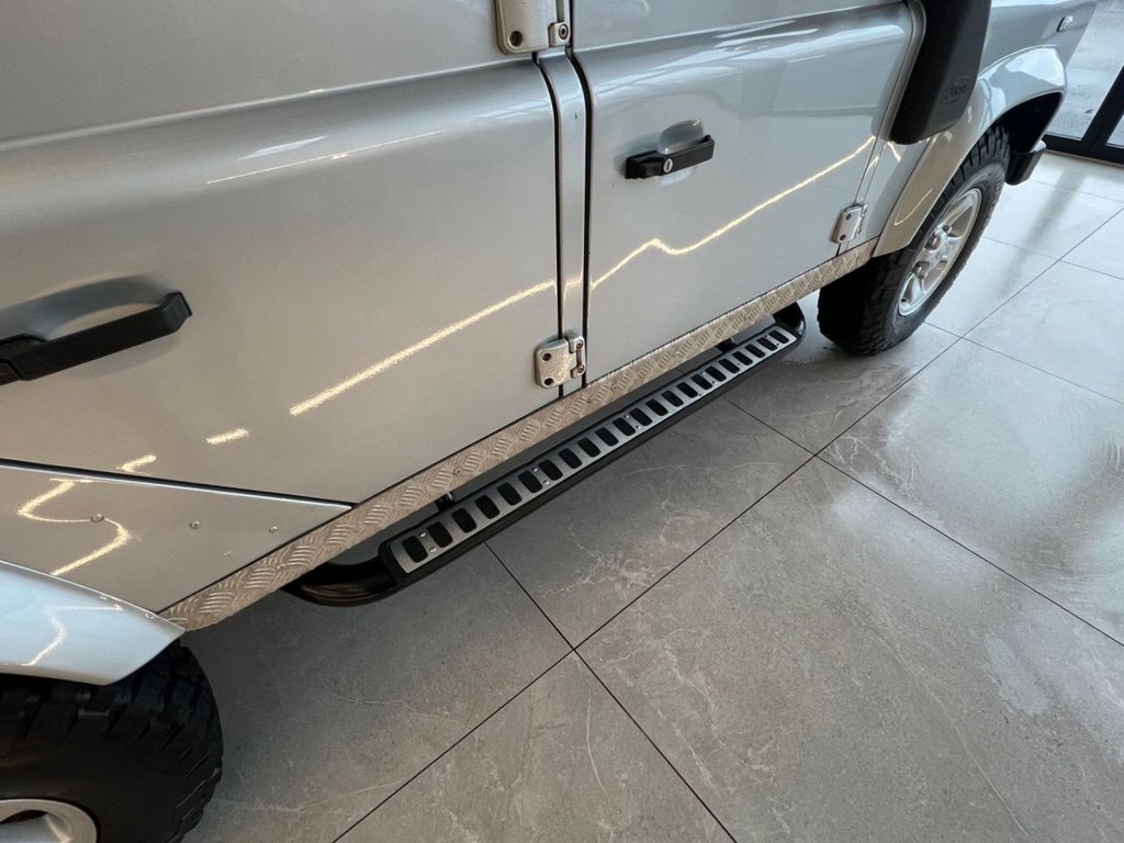 Used Land Rover Defender 2011 for sale - 77421906: Photo 10