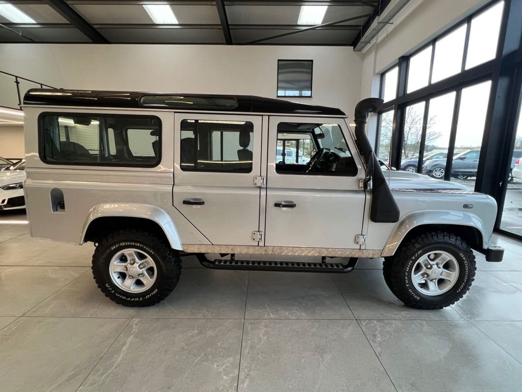 Used Land Rover Defender 2011 for sale - 77421906: Photo 2