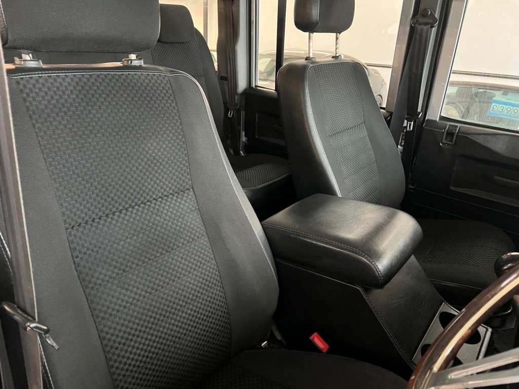 Used Land Rover Defender 2011 for sale - 77421906: Photo 37