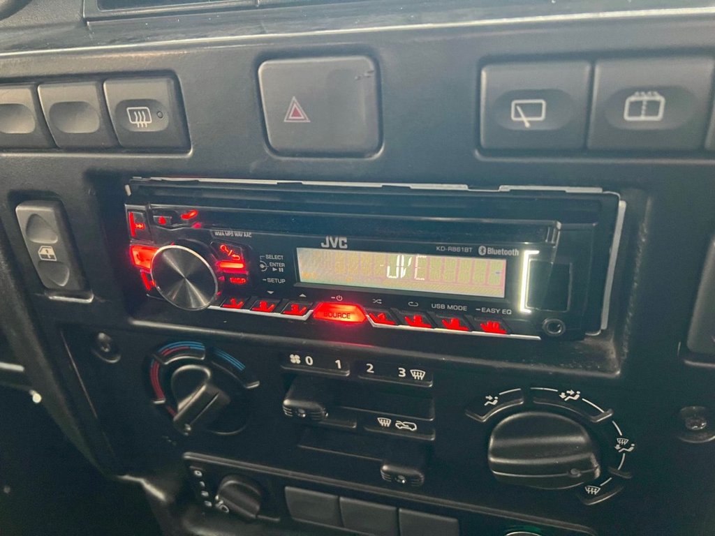 Used Land Rover Defender 2011 for sale - 77421906: Photo 43