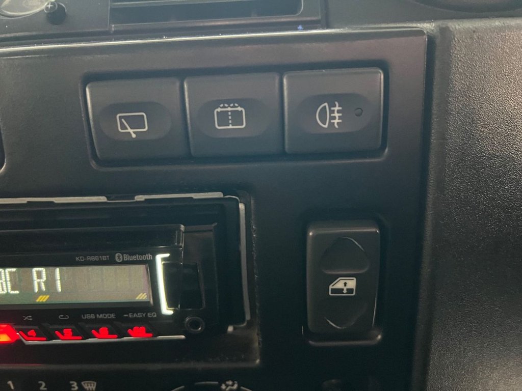 Used Land Rover Defender 2011 for sale - 77421906: Photo 47