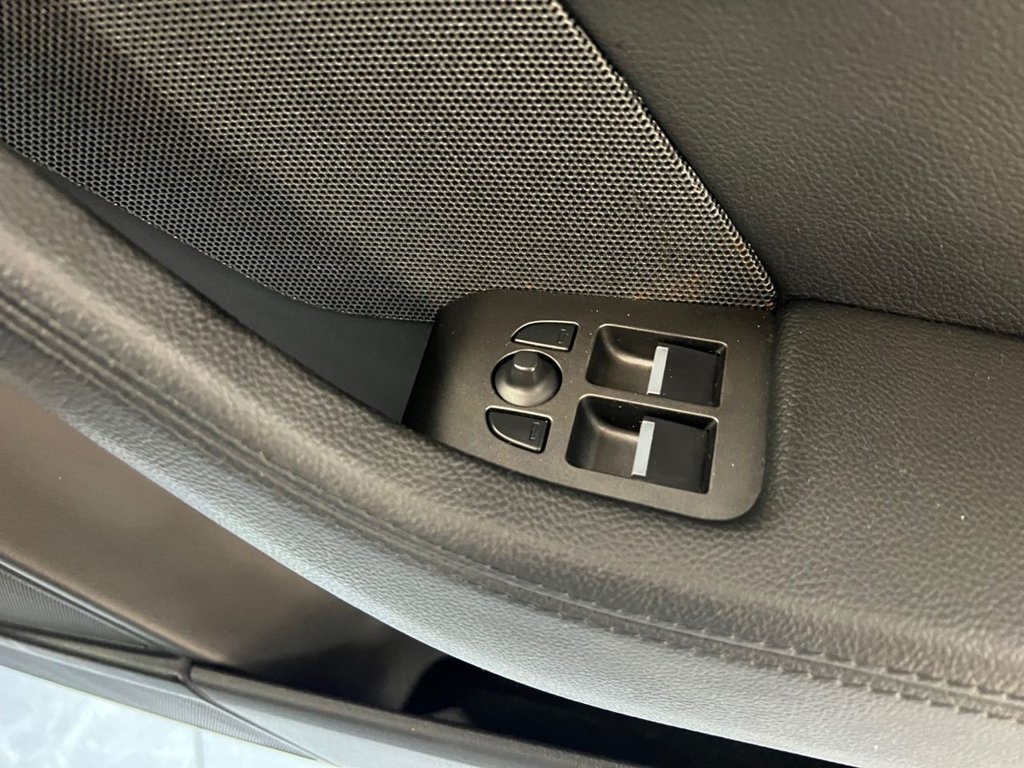 Used Jaguar F-Type 2016 for sale - 77227290: Photo 30