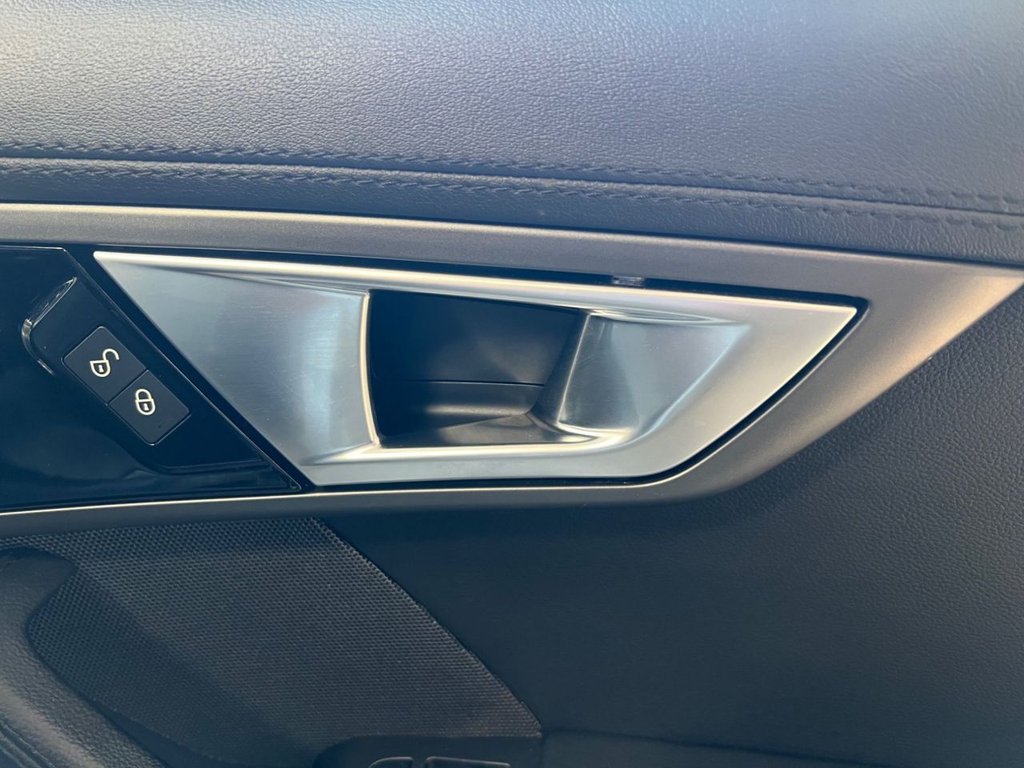 Used Jaguar F-Type 2016 for sale - 77227290: Photo 33