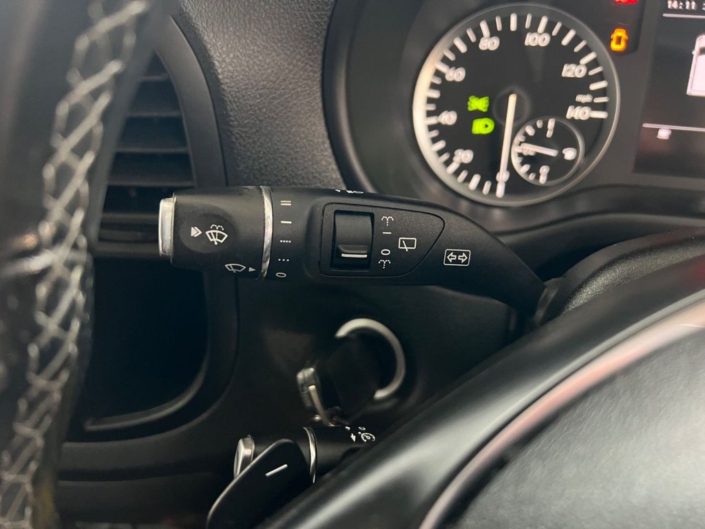 Used Mercedes-Benz Vito 2015 for sale - 77609135: Photo 28