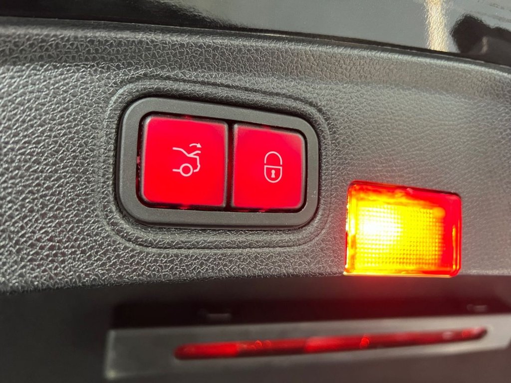 Used Mercedes-Benz C Class 2016 for sale - 76386092: Photo 27