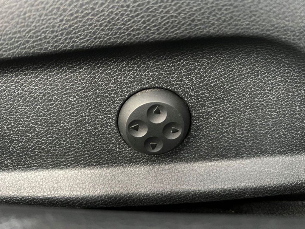 Used Mercedes-Benz C Class 2016 for sale - 76386092: Photo 35