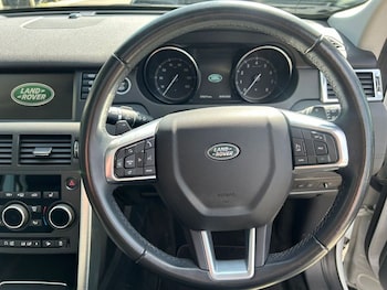 Used Land Rover Discovery Sport 2019 for sale - 78457747: Photo