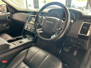 Used Land Rover Discovery 2018 for sale - 78793343: Photo