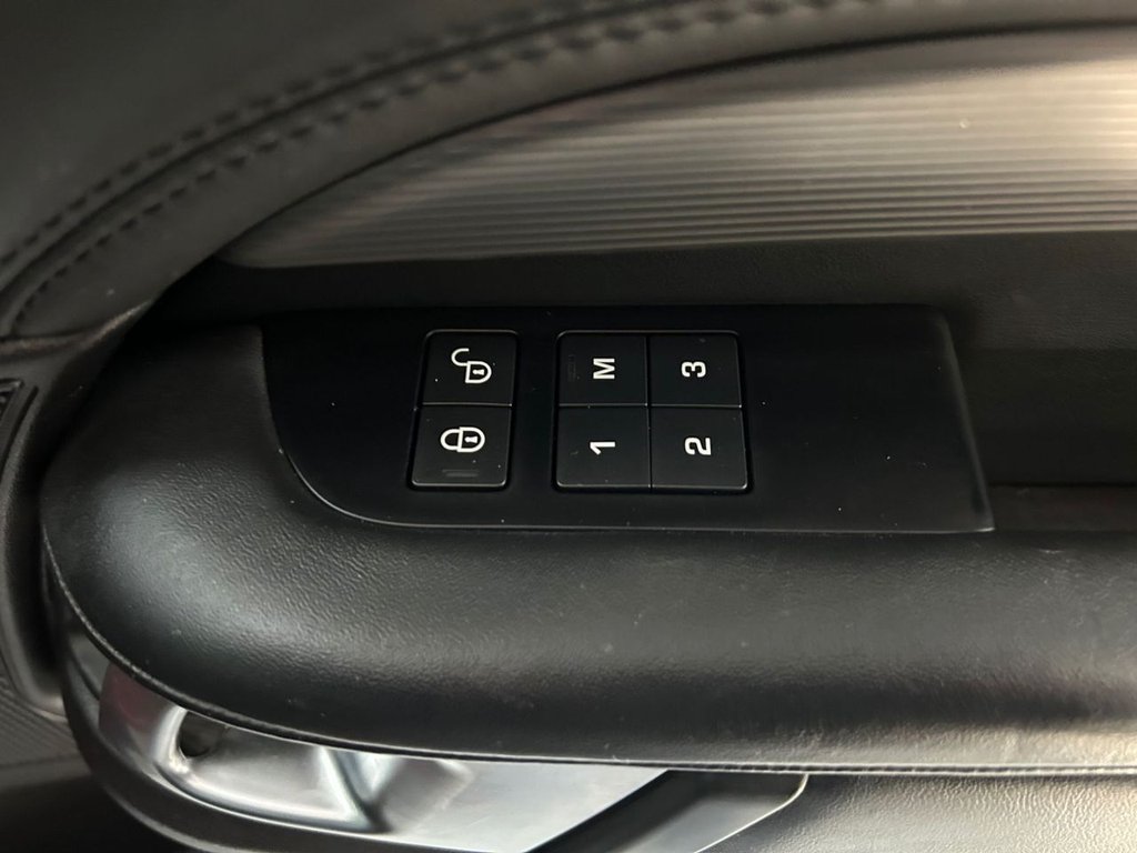 Used Land Rover Discovery 2017 for sale - 77608646: Photo 27