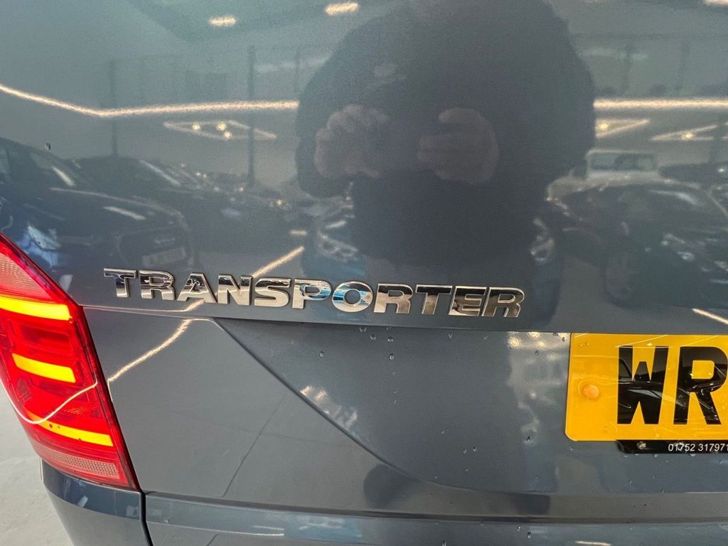 Used Volkswagen Transporter Shuttle 2018 for sale - 77133238: Photo 13