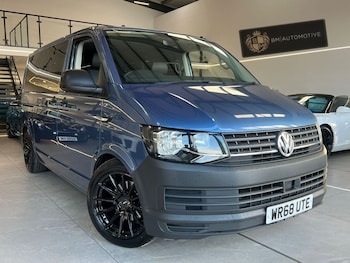 Used Volkswagen Transporter Shuttle 2018 for sale - 77133238: Photo