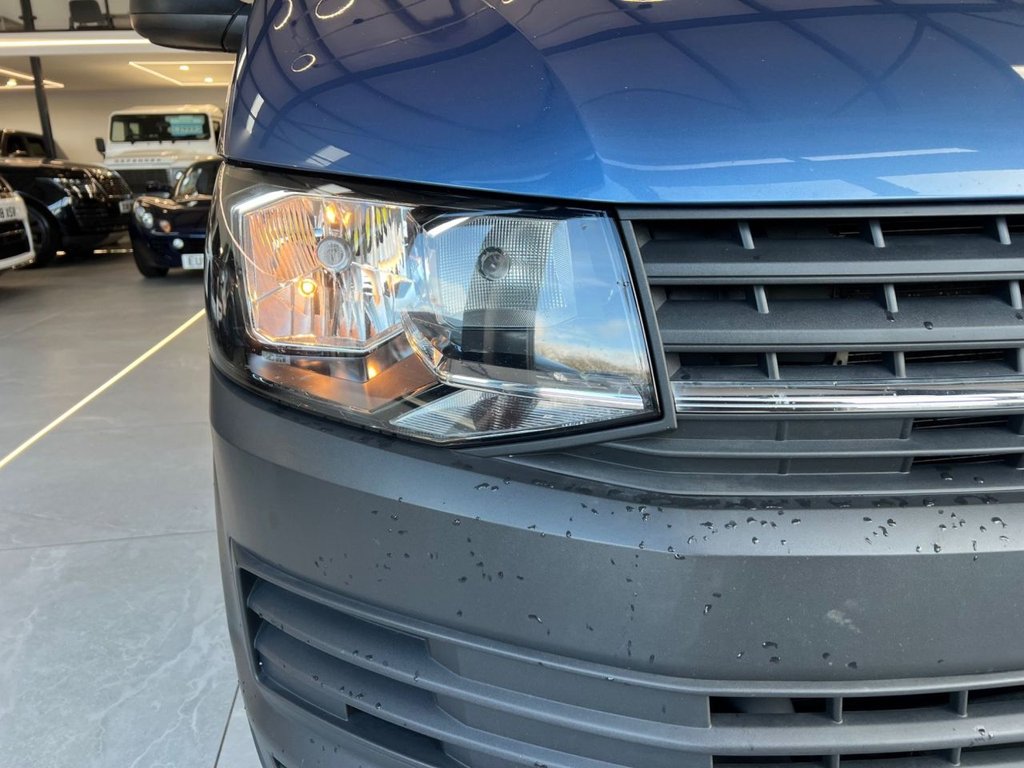 Used Volkswagen Transporter Shuttle 2018 for sale - 77133238: Photo 23