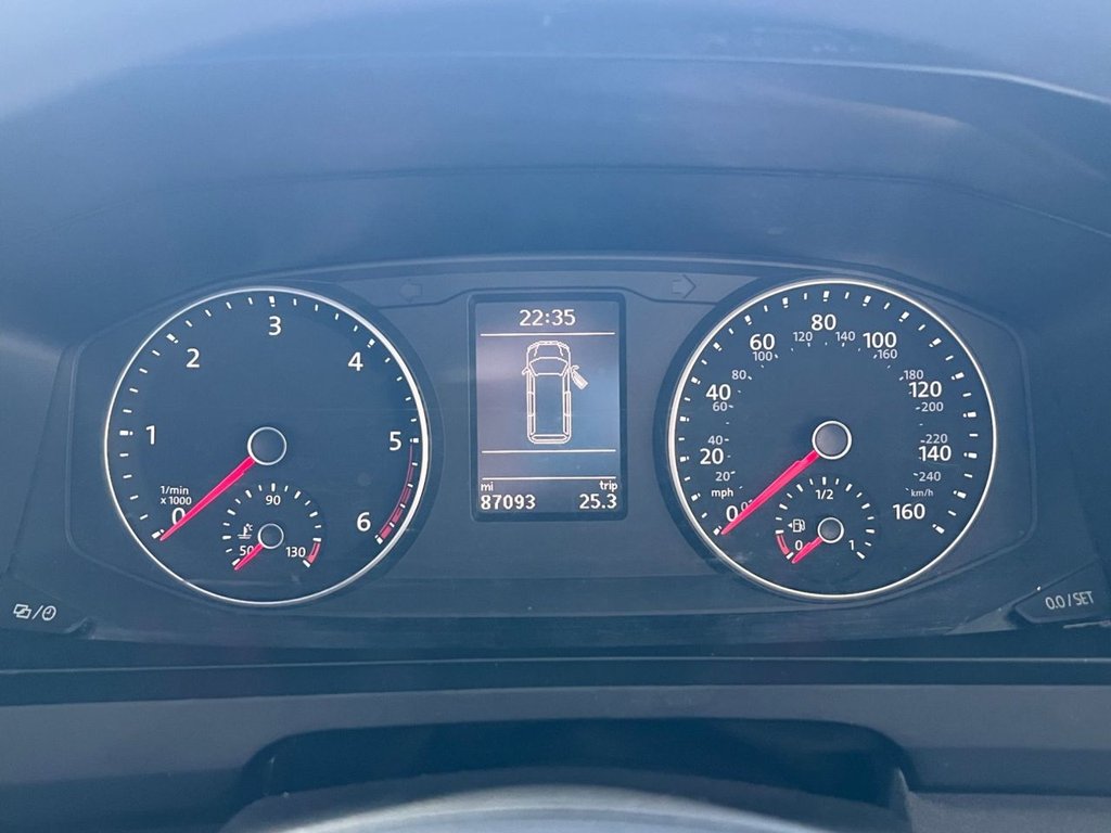 Used Volkswagen Transporter Shuttle 2018 for sale - 77133238: Photo 30