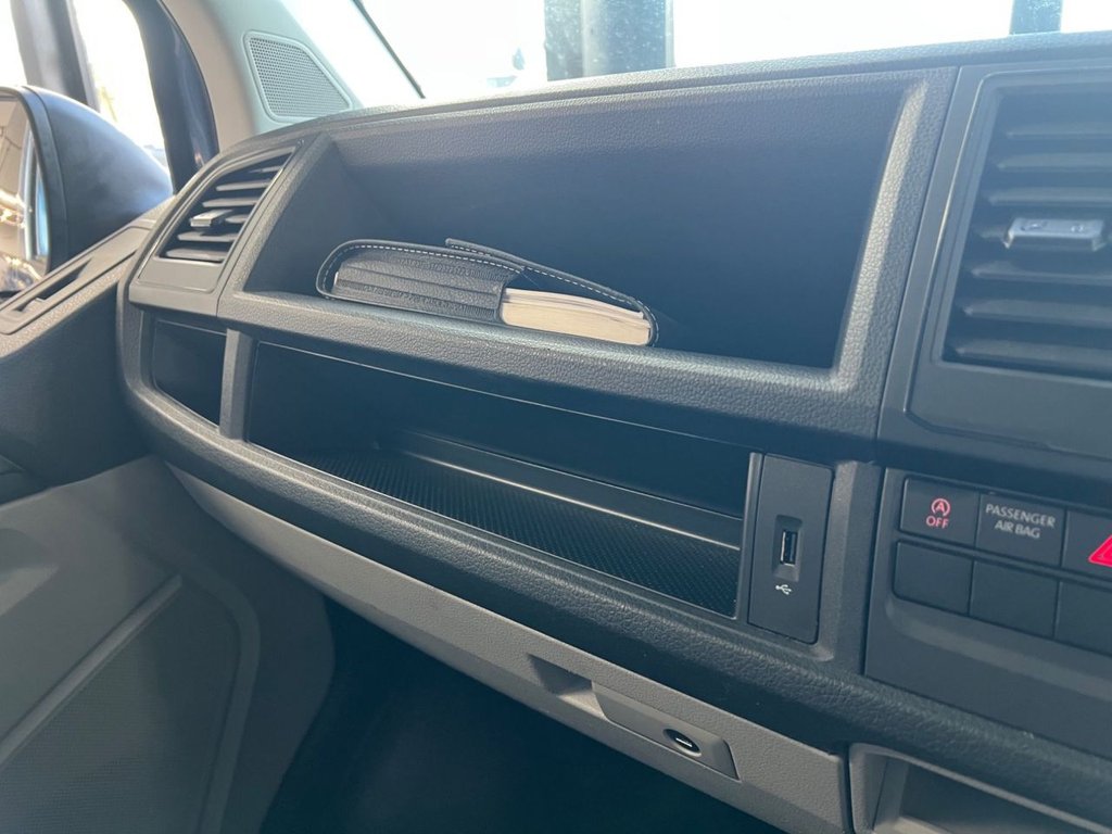 Used Volkswagen Transporter Shuttle 2018 for sale - 77133238: Photo 40