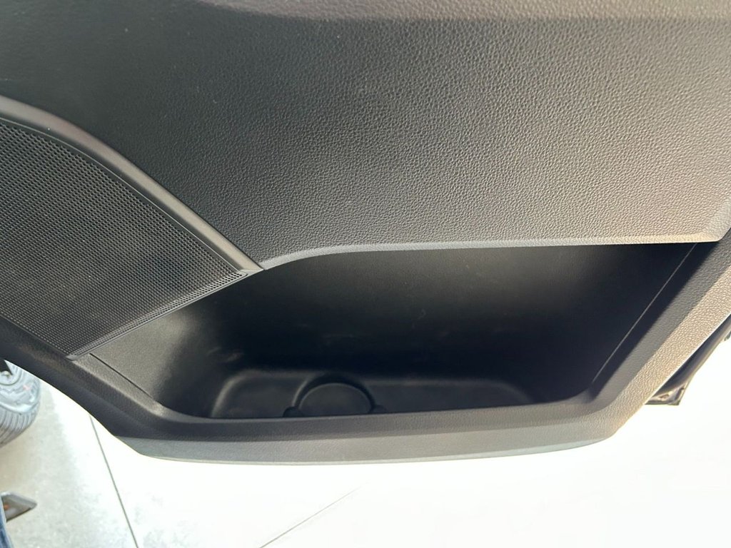 Used Volkswagen Transporter Shuttle 2016 for sale - 77990959: Photo 24