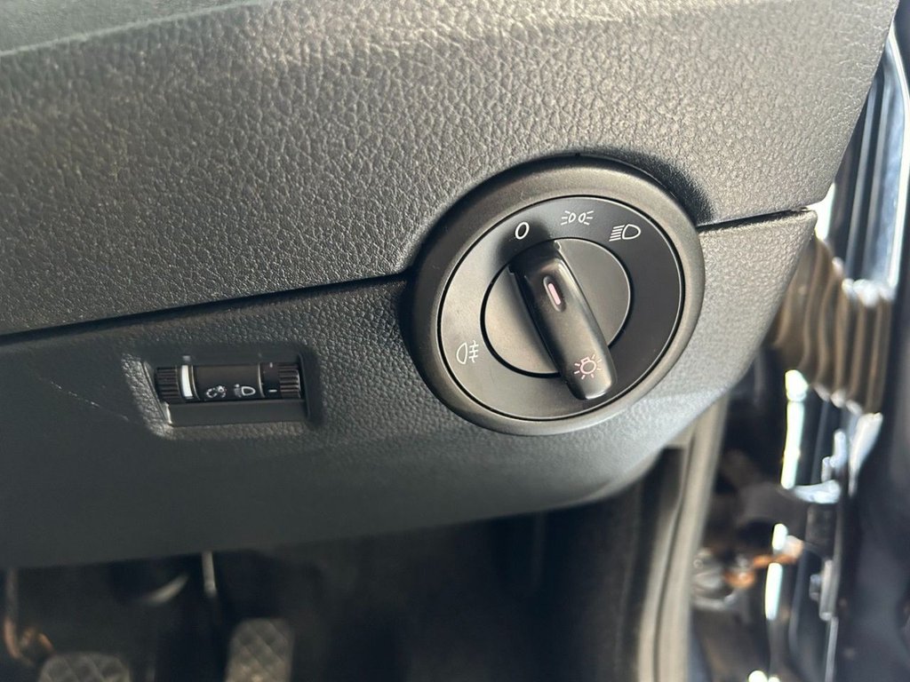 Used Volkswagen Transporter Shuttle 2016 for sale - 77990959: Photo 29