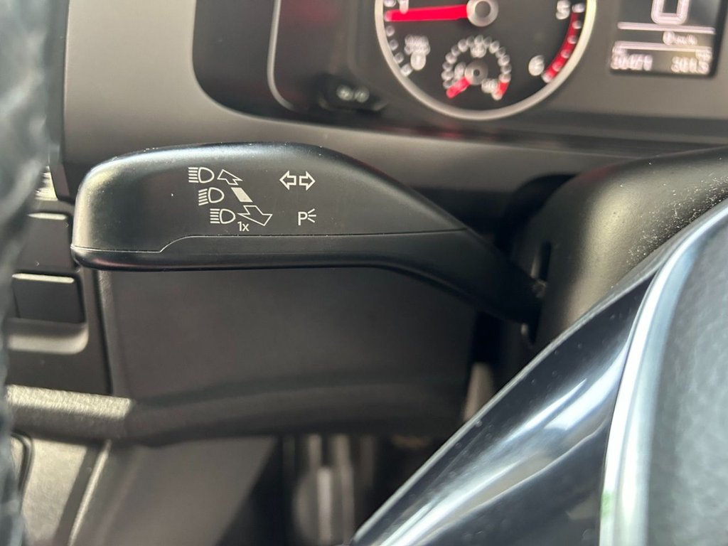 Used Volkswagen Transporter Shuttle 2016 for sale - 77990959: Photo 30