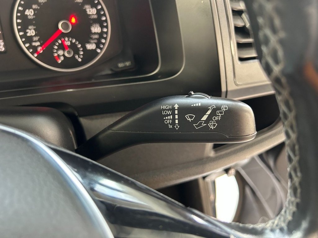 Used Volkswagen Transporter Shuttle 2016 for sale - 77990959: Photo 33