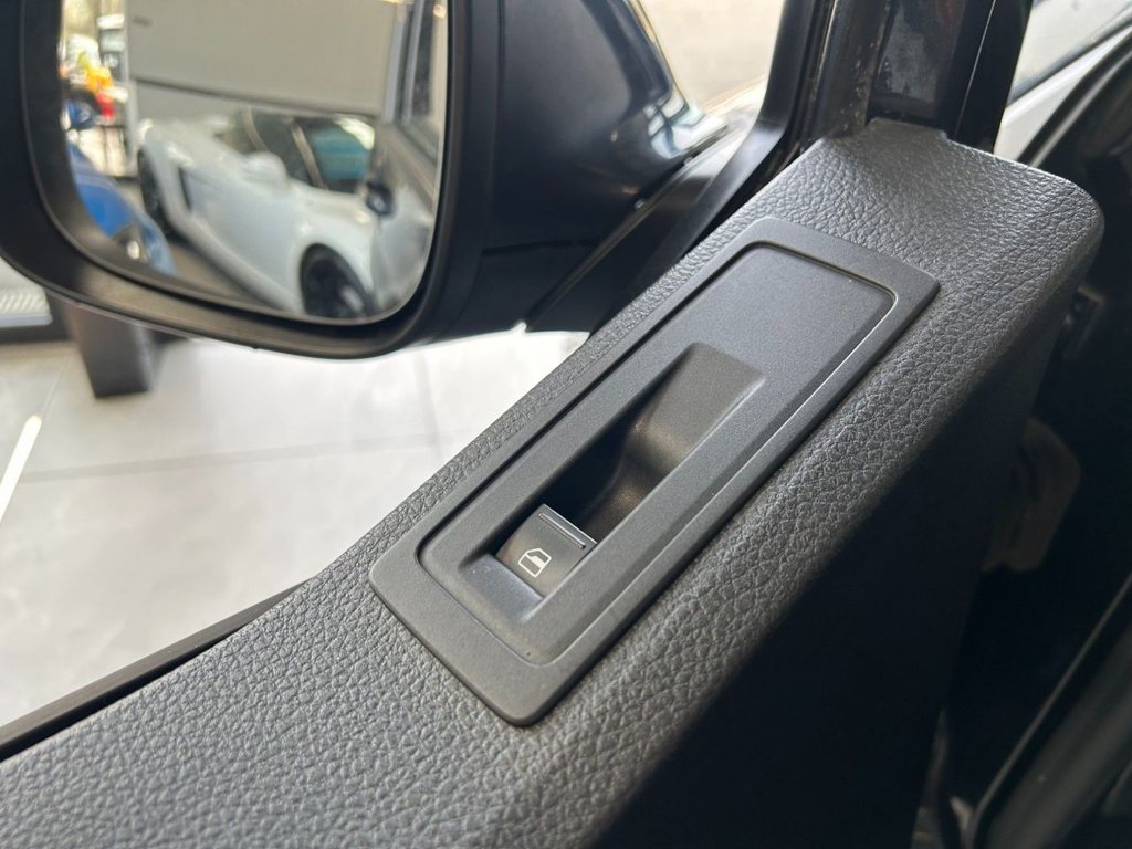 Used Volkswagen Transporter Shuttle 2016 for sale - 77990959: Photo 48