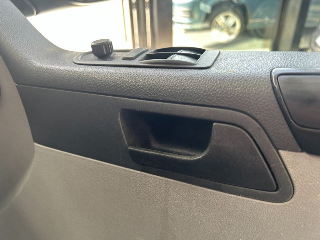 Used Volkswagen Transporter 2013 for sale - 78199956: Photo 42