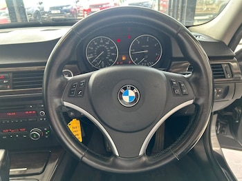 Used BMW 3 Series 2011 for sale - 79422961: Photo