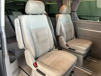 Used Volkswagen Caravelle 2015 for sale - 78737884: Photo