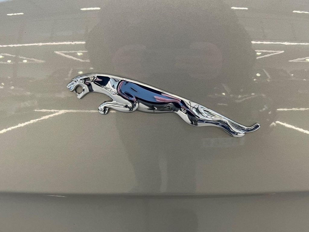 Used Jaguar XJ 2011 for sale - 77302844: Photo 16