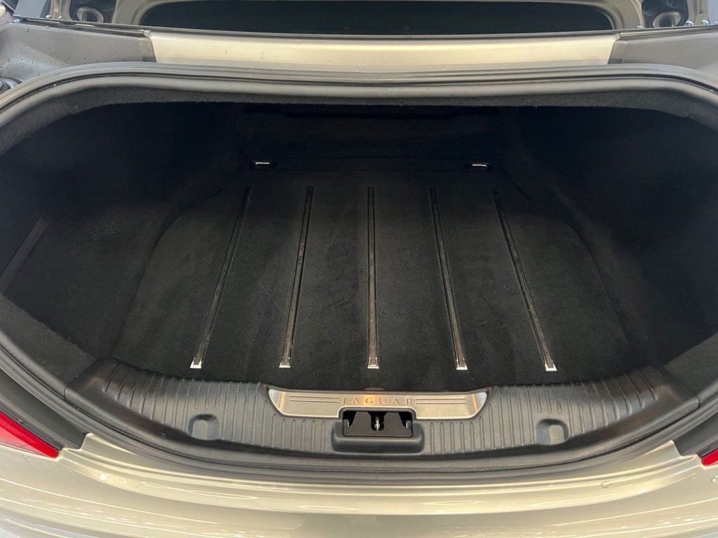 Used Jaguar XJ 2011 for sale - 77302844: Photo 19