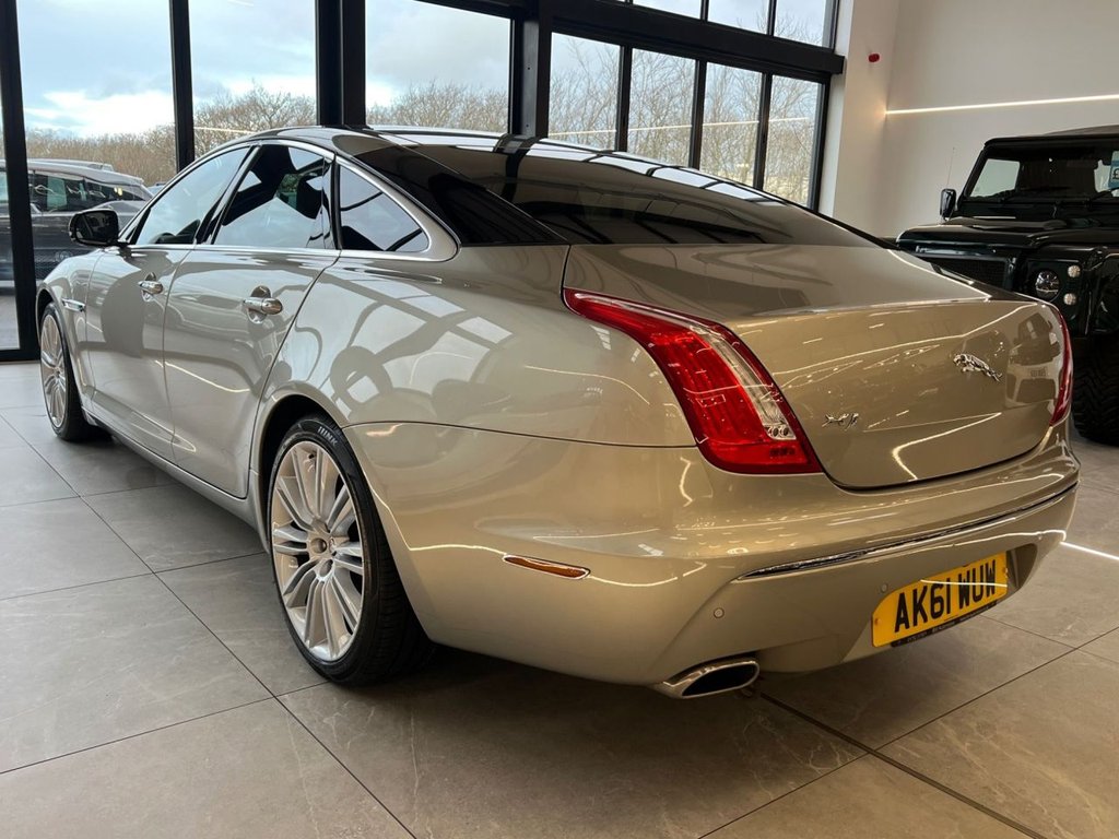 Used Jaguar XJ 2011 for sale - 77302844: Photo 20